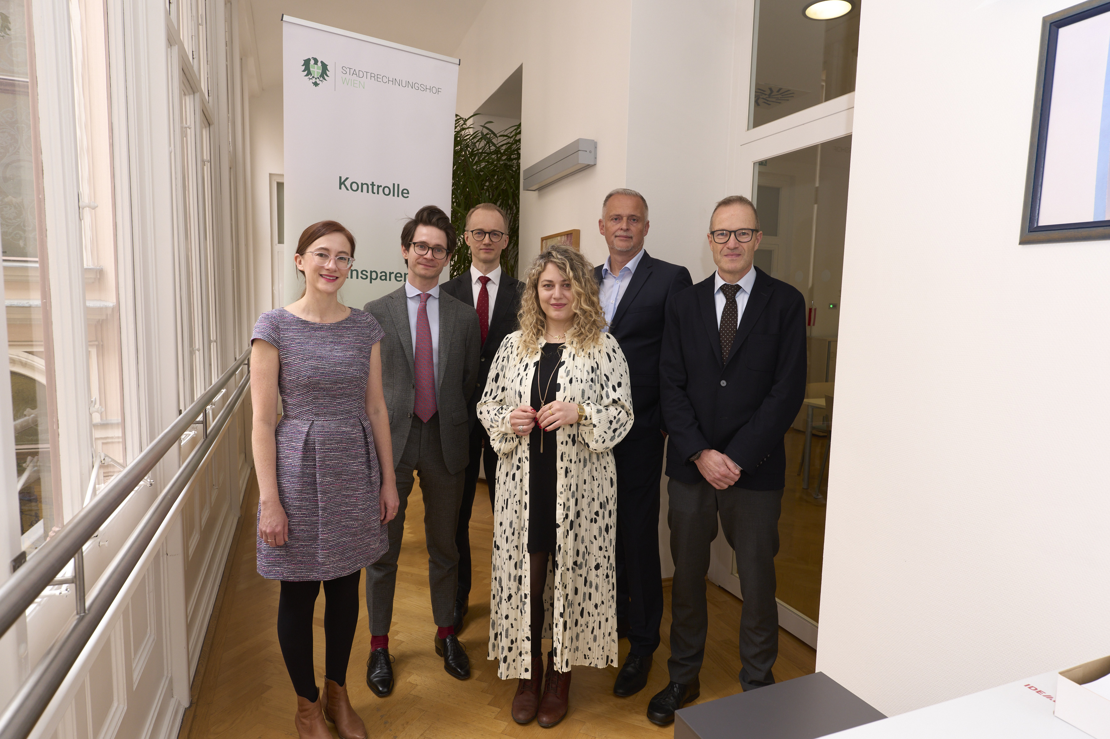 v.l.: Helene Wells (OECD), Thomas Giacoletto (EU), Darius Matusevicius (OECD), Maria Eugena Heyaca (OECD), Wolfgang Edinger, Florian Hauser (EU) © Stadt Wien_Markus Wache