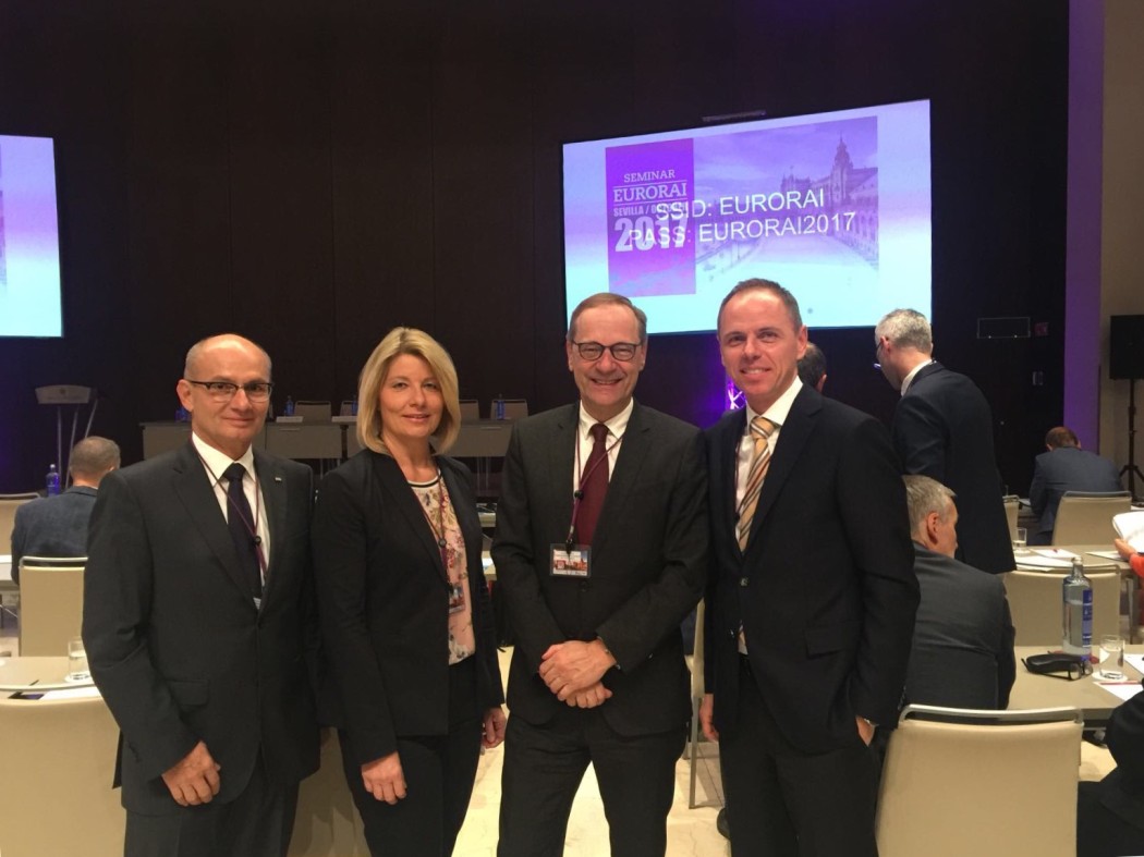 v. l. n. r.: Friedrich Pammer (LRH OÖ), Elke Anast (LRH OÖ), Paulus Hofstra (Rekenkamer Rotterdam), Werner Alteneichinger (StRH Wien) © Stadtrechnungshof Wien